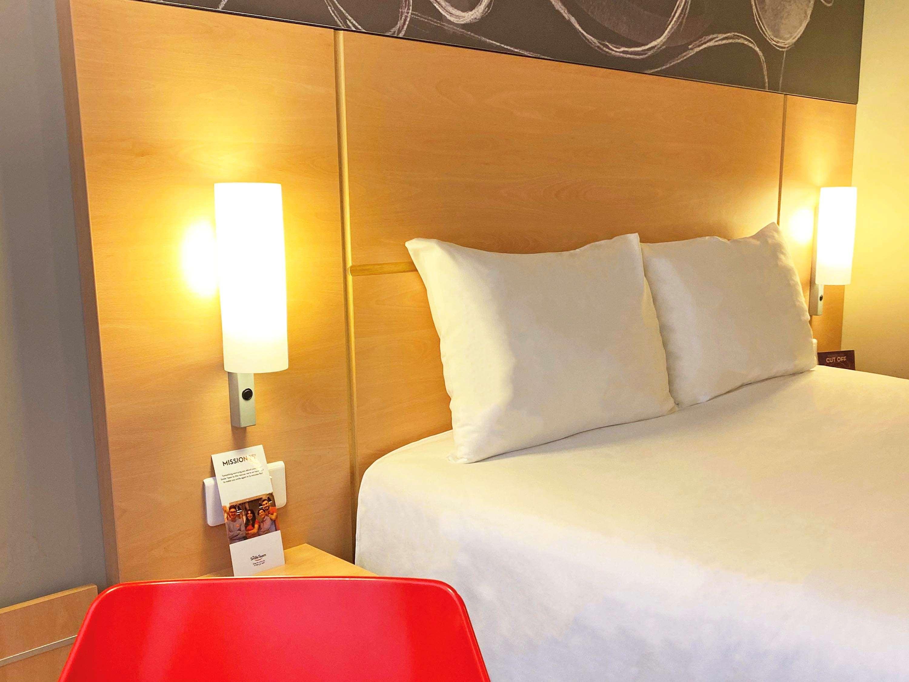 Ibis Yerevan Center ภายนอก รูปภาพ
