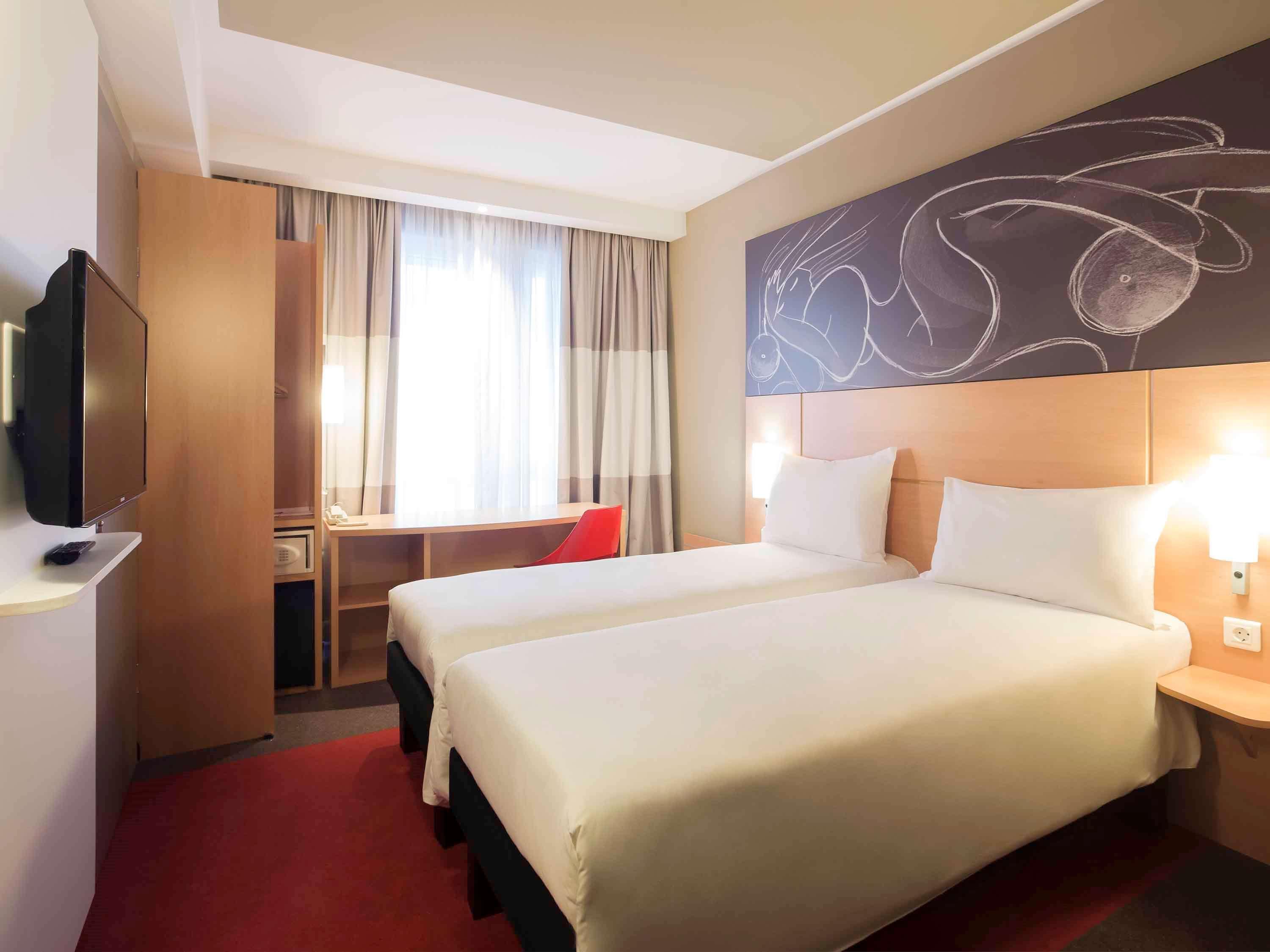 Ibis Yerevan Center ภายนอก รูปภาพ