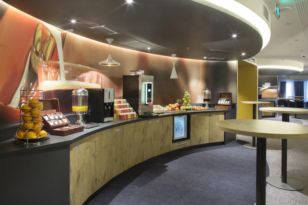 Ibis Yerevan Center ภายนอก รูปภาพ